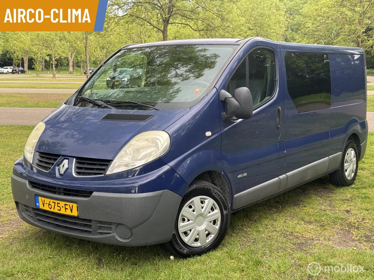 Renault Trafic - bestel 2.5 dCi T29 L2H1 DC - AutoWereld.nl