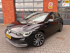 Volkswagen Golf - 1.5 TSI Style |Camera|Alcantara|Stoelverwarming