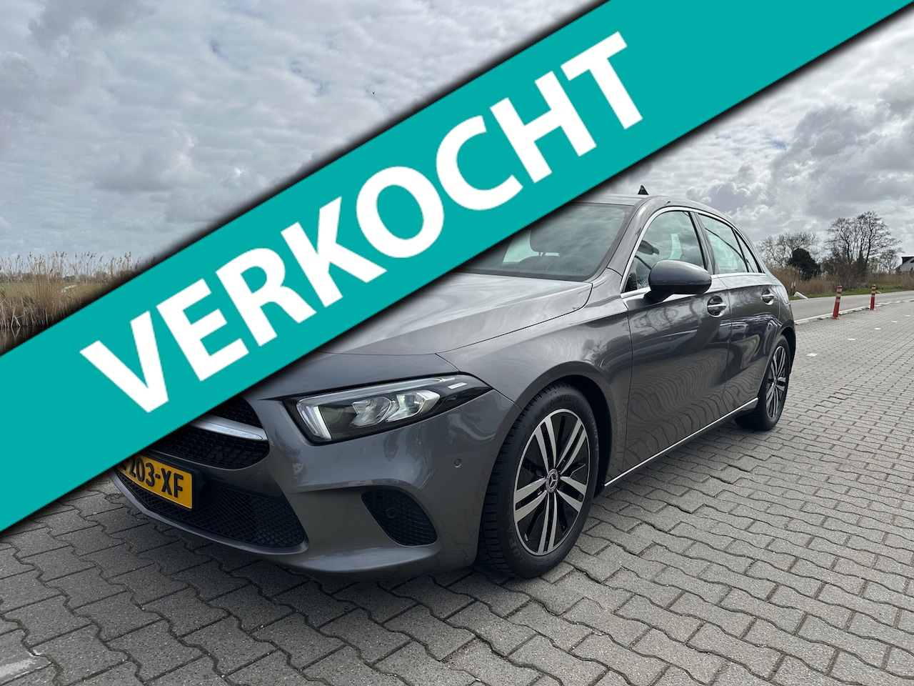 Mercedes-Benz A-klasse - 180 Business Solution Luxury 180 Business Solution Luxury, Carplay, Leder, Led, Camera, Stoelverwarming - AutoWereld.nl
