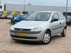 Opel Corsa - 1.0-12V/ LAAG KM/ RIJDT HEERLIJK