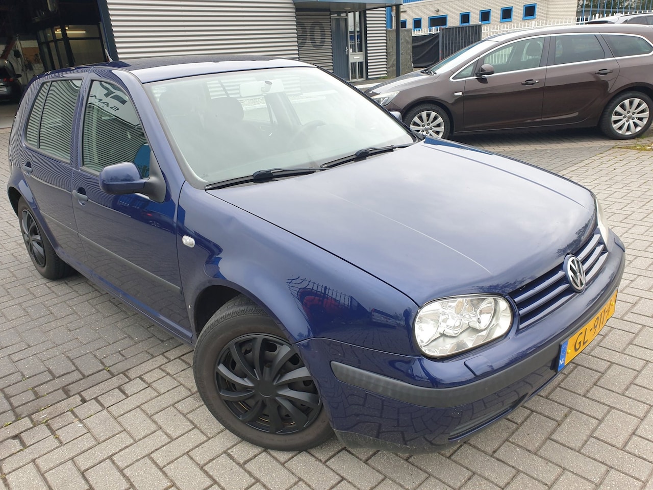 Volkswagen Golf - 1.4-16V Comfortline 1.4-16V Comfortline - AutoWereld.nl