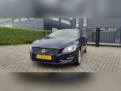 Volvo V60 - 2.4 D6 AWD Hybride Bj 2013 leer xenon Camera