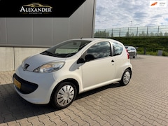 Peugeot 107 - 1.0-12V XR