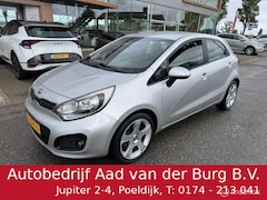 Kia Rio - 1.2 CVVT Super Pack 5 deurs , Bluetooth , Parkeerhulp , Led verlichting , Cruise controle