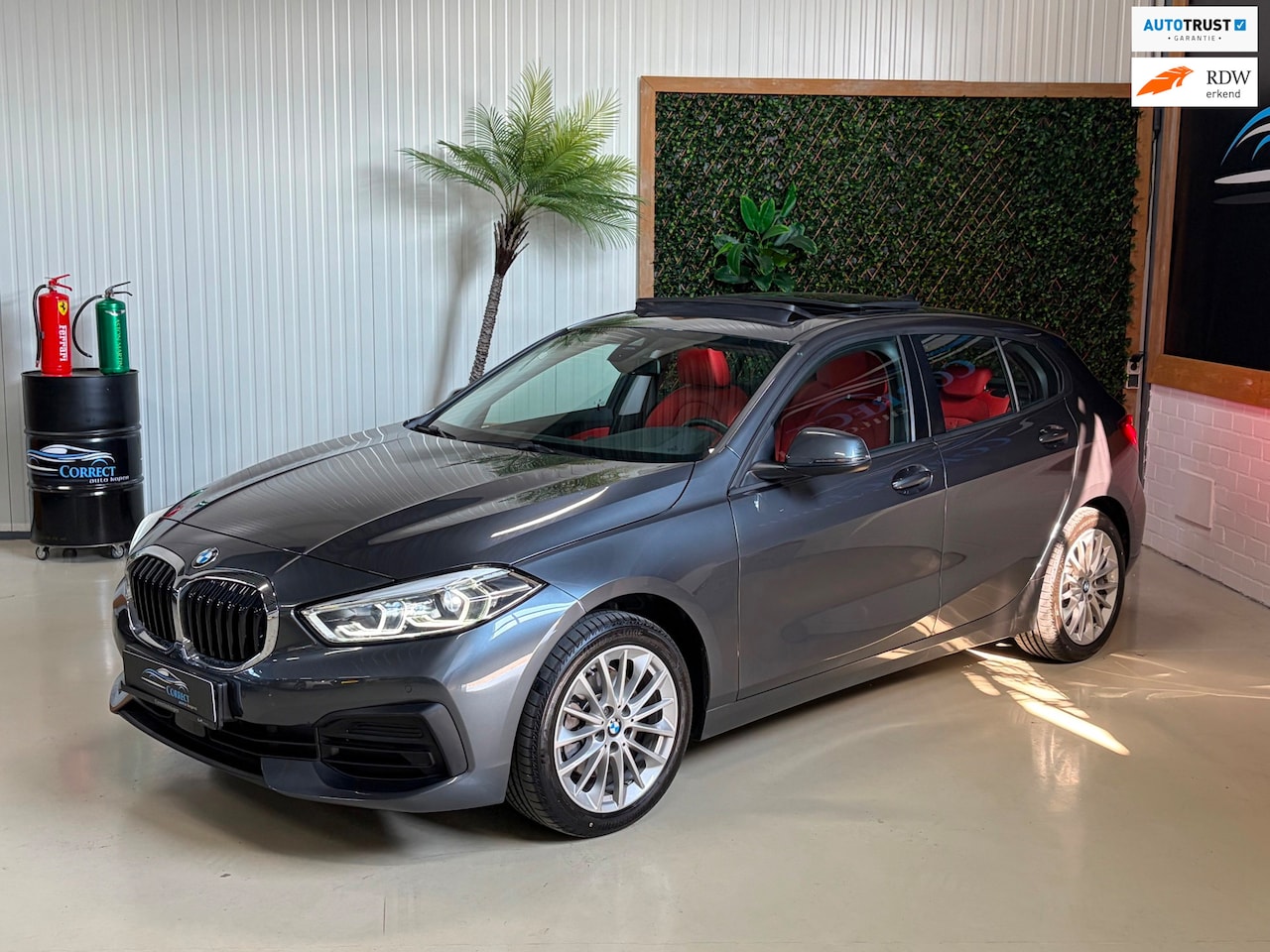 BMW 1-serie - 118i High Executive|Pano|Leder|Carplay| - AutoWereld.nl