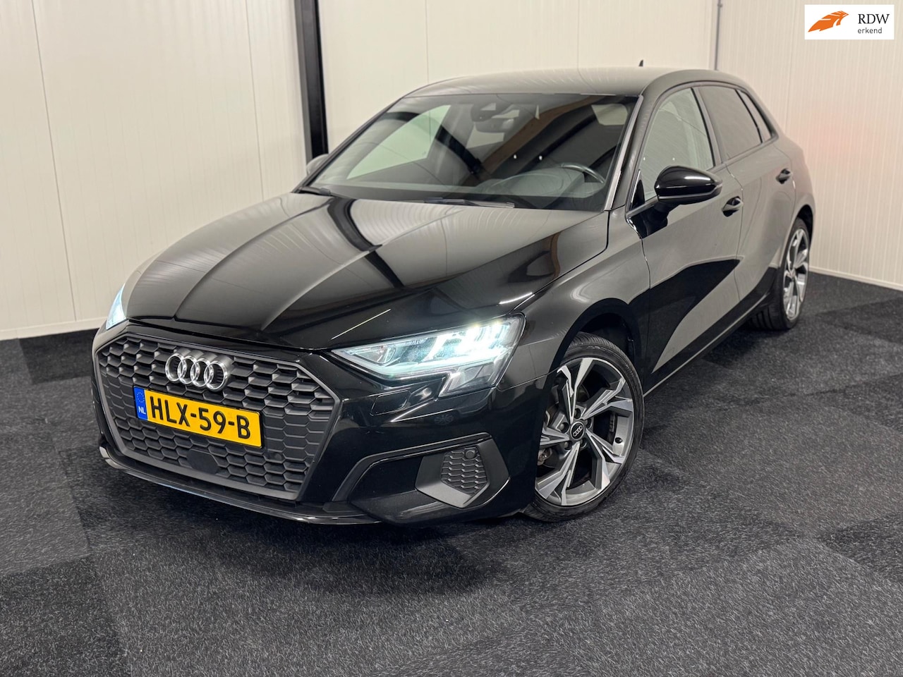 Audi A3 Sportback - 30 TFSI S edition 2021 110PK LED/KEYLESS/LANE/ACC/CARPLAY/VIRTUAL - AutoWereld.nl