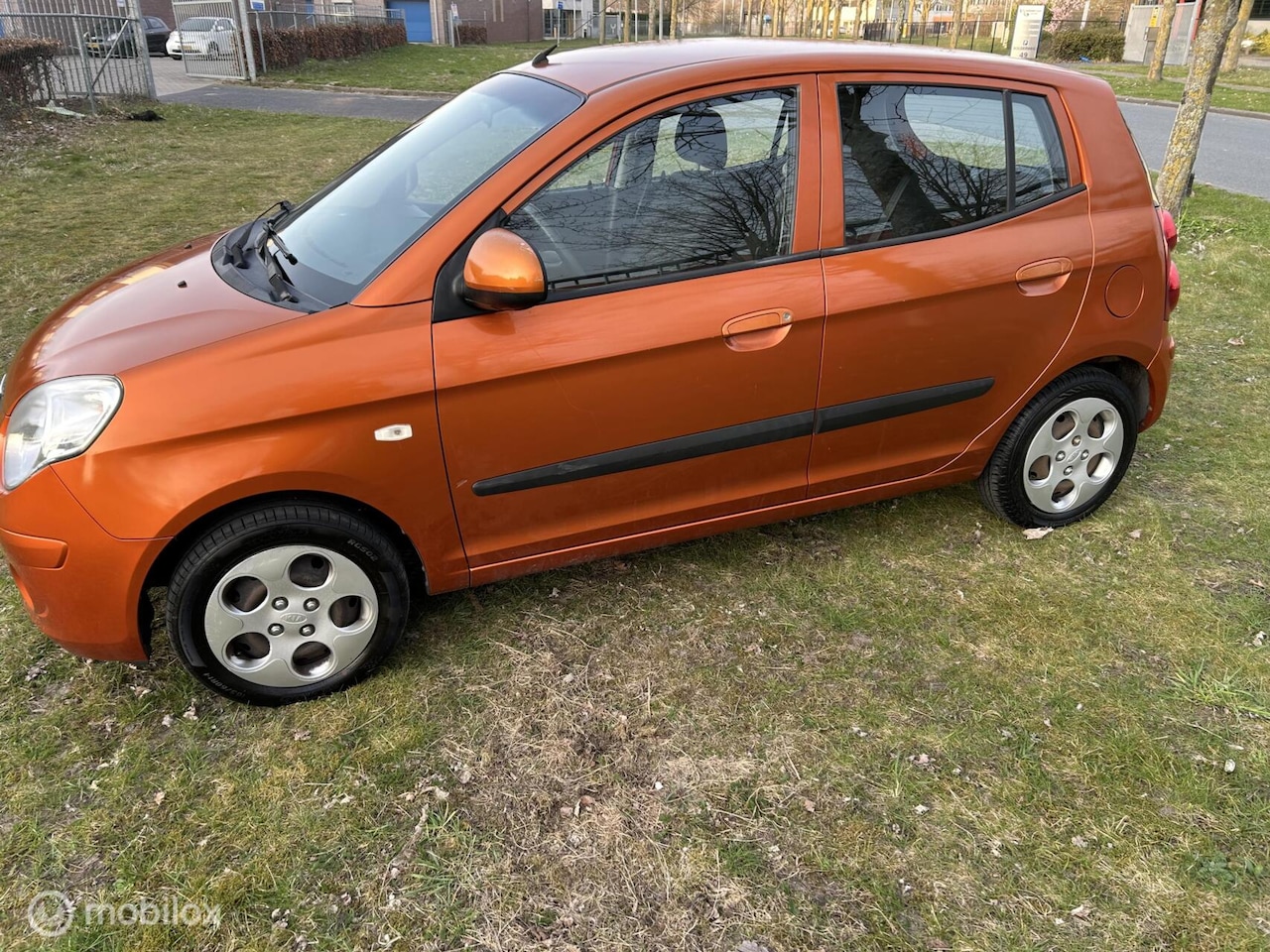 Kia Picanto - 1.1 X-tra Automaat, Koude airco - AutoWereld.nl