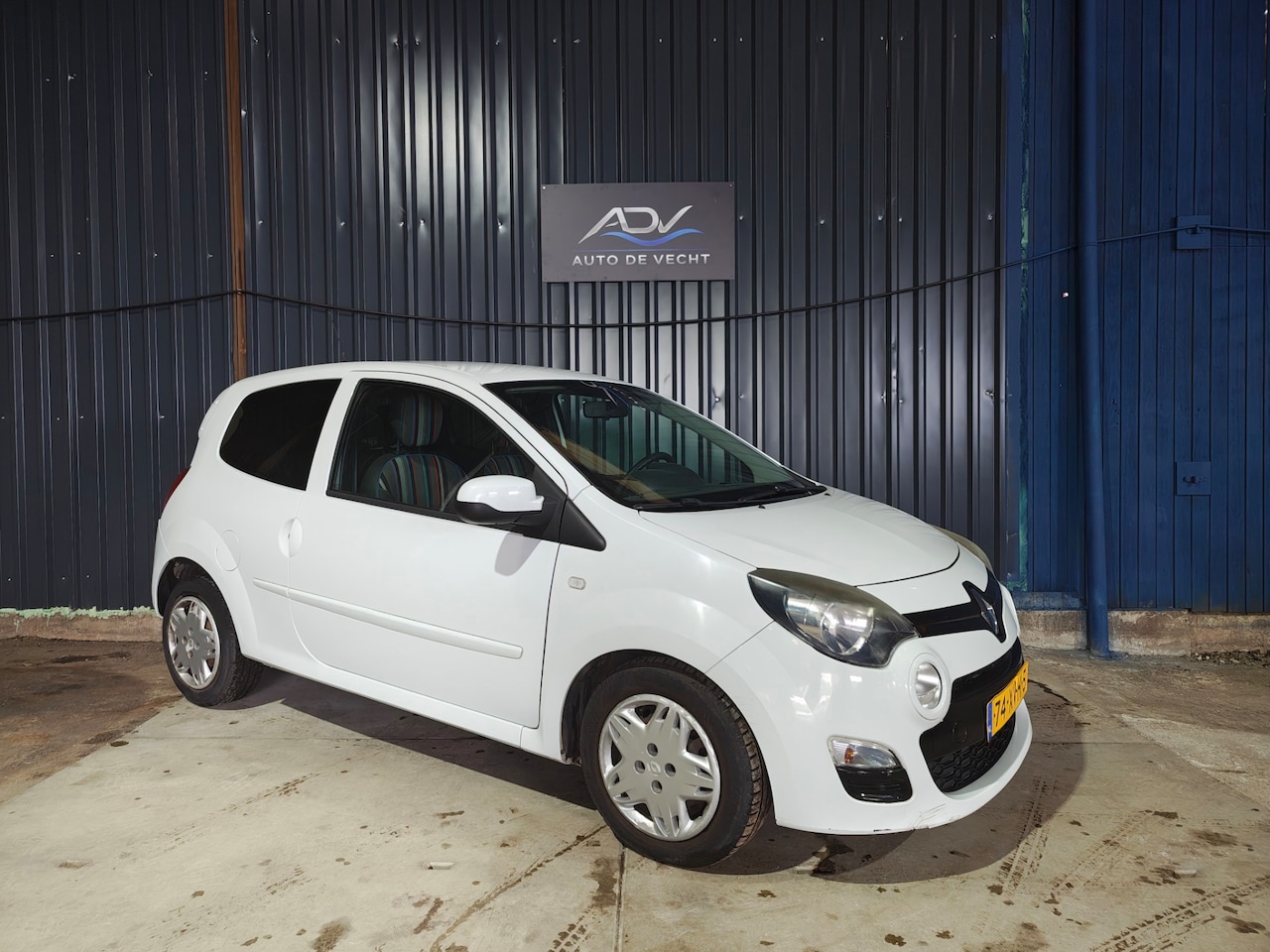 Renault Twingo - 1.2 16V Collection LAGE KILOMETERS - CRUISE CONTROL - BLEUTOOTH - AutoWereld.nl