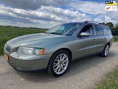 Volvo V70 - 2.4 D5 Edition II |GOED LEZEN|