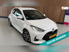 Toyota Yaris - 1.5 Hybrid Automaat Lane Assist Camera LED Cruise Keyless Android