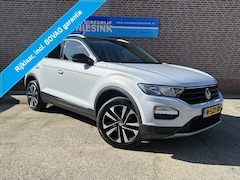 Volkswagen T-Roc - 1.5 TSI DSG Automaat Trekhaak/Carplay/PDC/Stoelverwarming