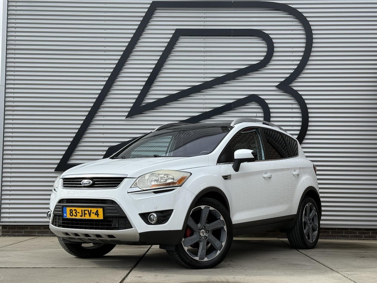 Ford Kuga - 2.5 20V Titanium Navi|Pano|Camera|Clima|Cruise|PDC|Automaat|Leder|Stoelverwarming|Goed Ond - AutoWereld.nl