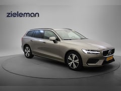 Volvo V60 - 2.0 B3 Momentum Advantage - Digitaal Cockpit, Carplay, Adaptive Cruise, Camera
