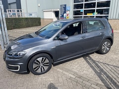 Volkswagen e-Golf - Vii e-Golf 136pk 5D Aut. E-DITION - Adaptive cruise control - Camera - Parkeersensoren