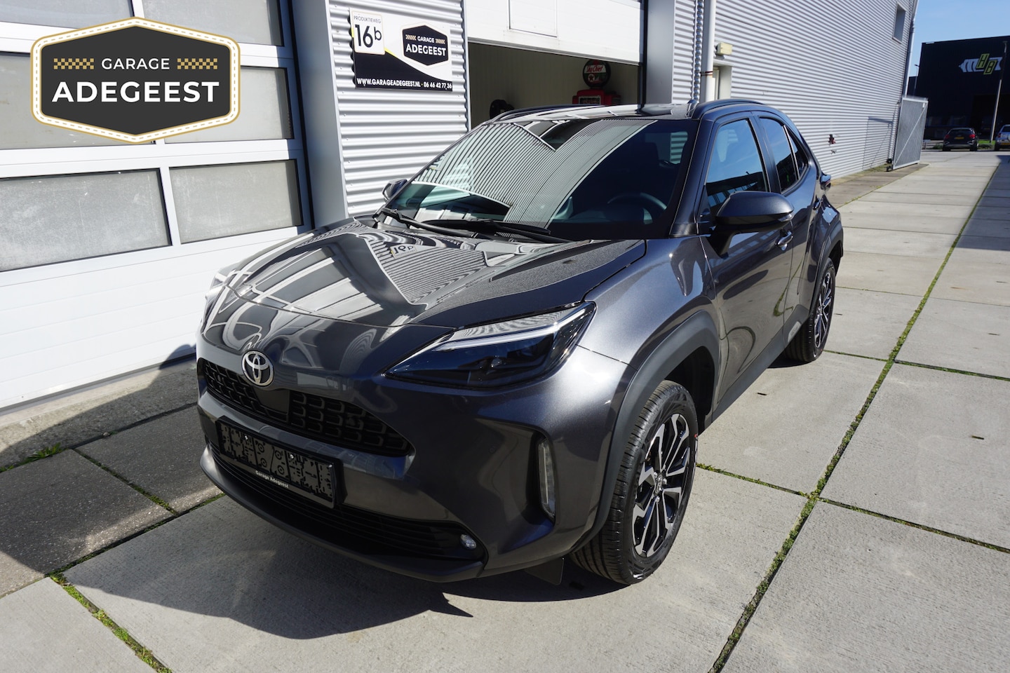 Toyota Yaris Cross - 1.5 Hybrid 130 Dynamic |Navi|Carplay|Dodehoek|PDC V+A|Camera|Stoel en stuurverw.| - AutoWereld.nl