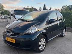 Toyota Aygo - 1.0-12V Aspiration Green Navigator
