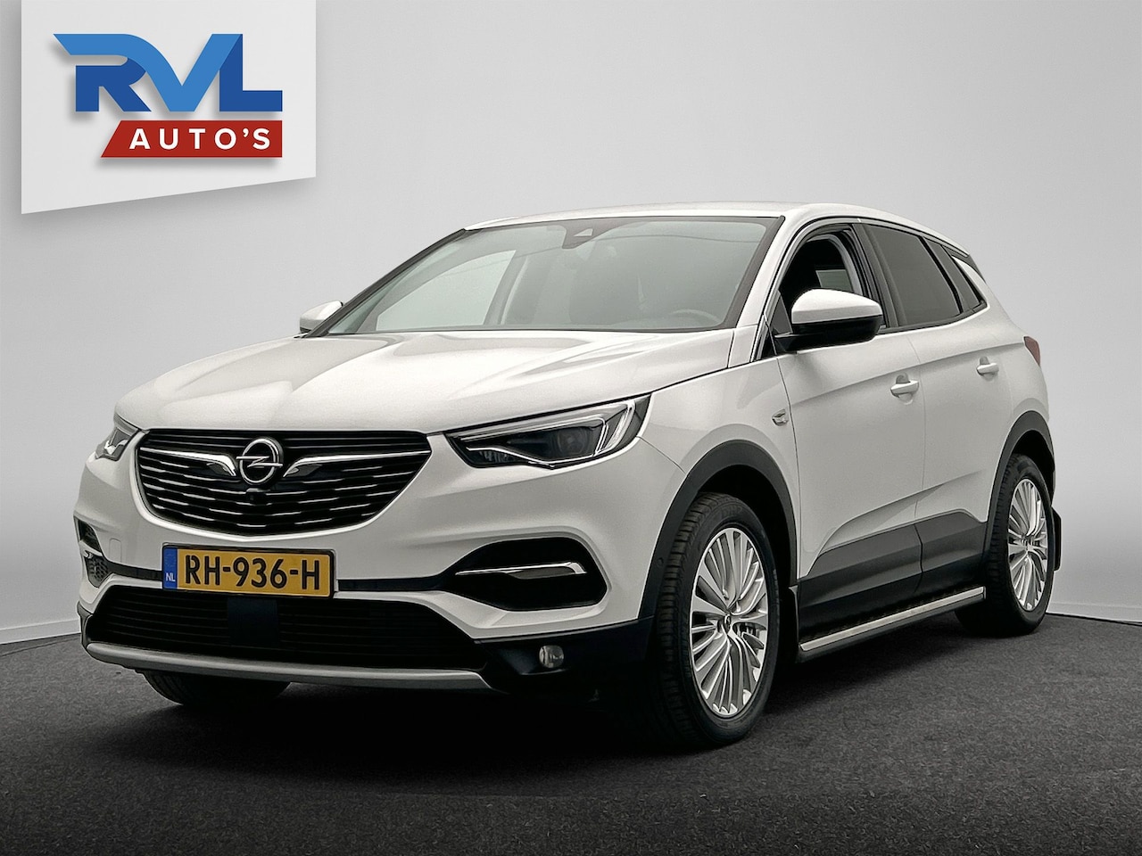 Opel Grandland X - 1.2 Turbo Business Executive | Origineel NL | Trekhaak | Carplay | PDC | Camera | Navigati - AutoWereld.nl