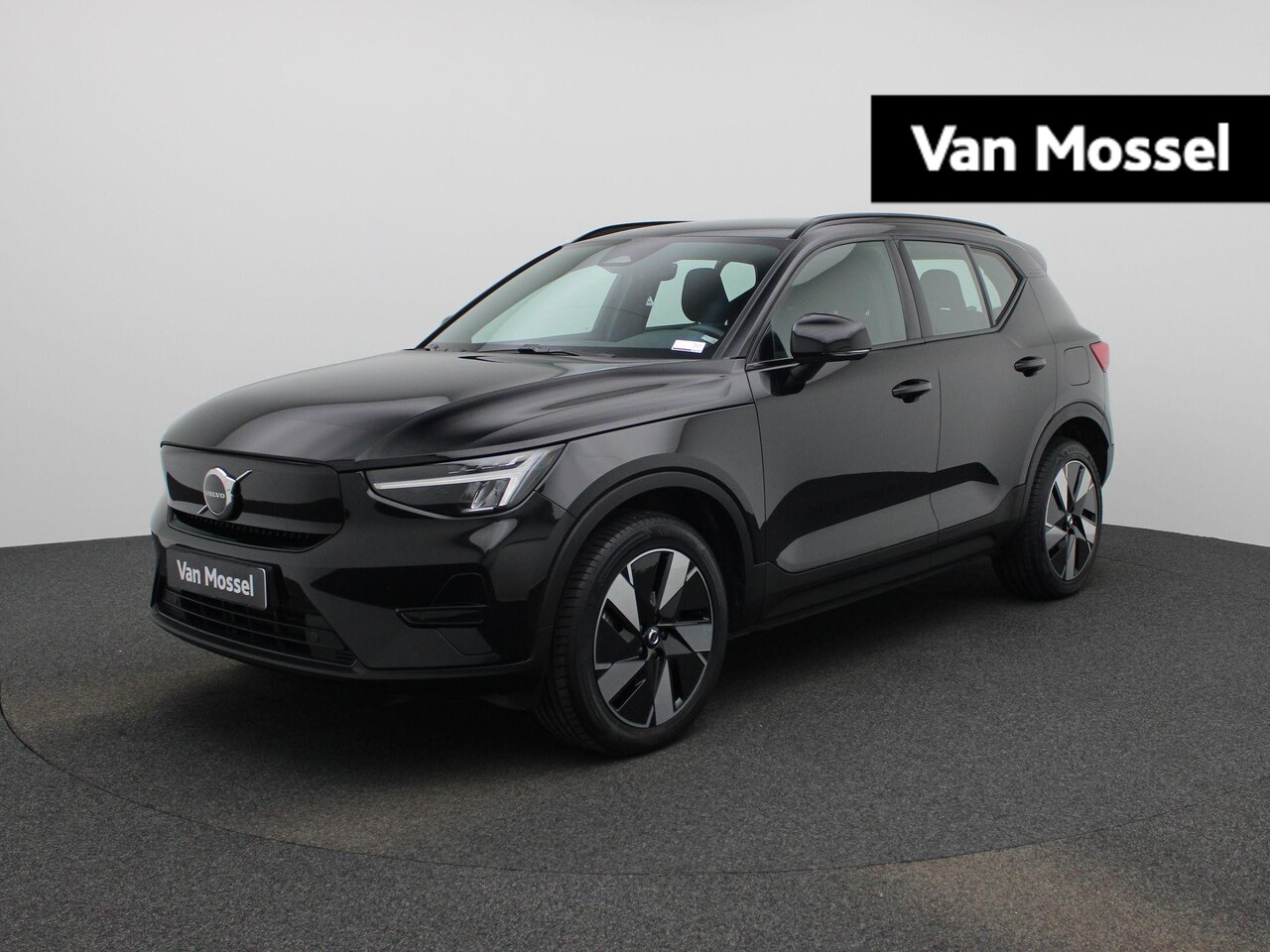 Volvo XC40 - Recharge Extended Range Core | Elektr. bed. achterklep | Climate Control / ECC |  Licht me - AutoWereld.nl