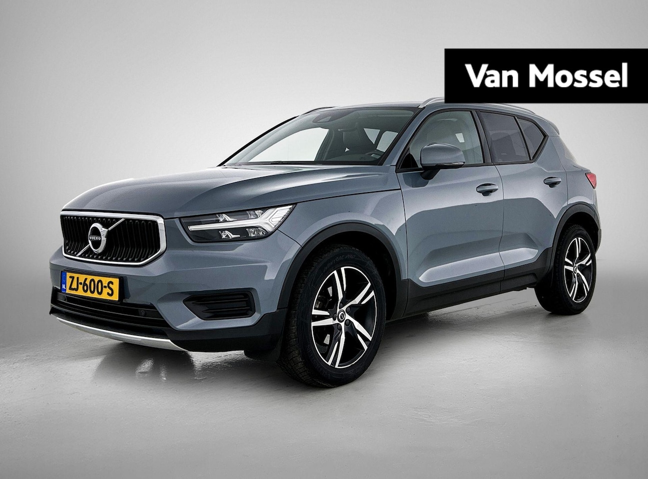 Volvo XC40 - 1.5 T3 Momentum Pro | TREKHAAK | NAVIGATIE | KLIMAATREGELING | CRUISE CONTROL | PARKEERSEN - AutoWereld.nl