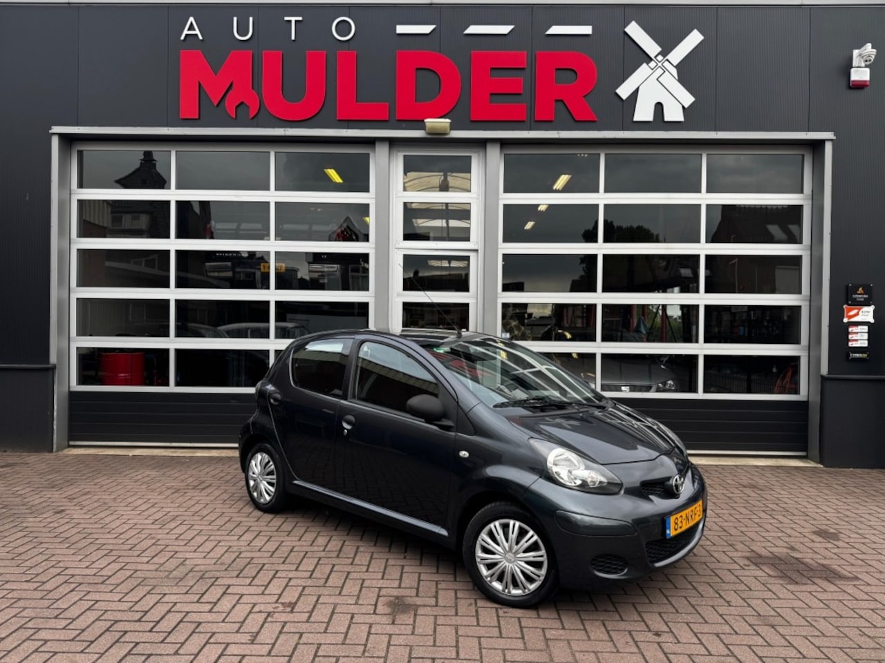 Toyota Aygo - 1.0 12V VVT-I ACCESS / AIRCO / CARPLAY / NAP / 2e eigenaar / LAGE KMS! / RIJKLAAR! - AutoWereld.nl