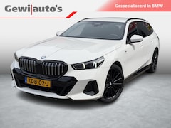 BMW 5-serie Touring - 530e xDrive M-Sport