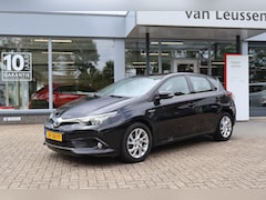 Toyota Auris - 1.8 HYBRID ASPIRATION CRUISE NAVI CLIMA LM-VELGEN EL-RAMEN STOELEN IN HOOGTE VERSTELBAAR