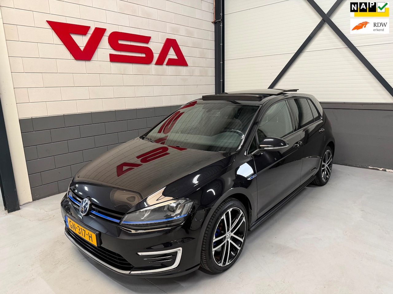 Volkswagen Golf - 1.4 TSI GTE|Panorama|Carplay|Flippers|Cruise|PDC|GTE|Navi|Climate|Aflevering|NL auto|NAP| - AutoWereld.nl