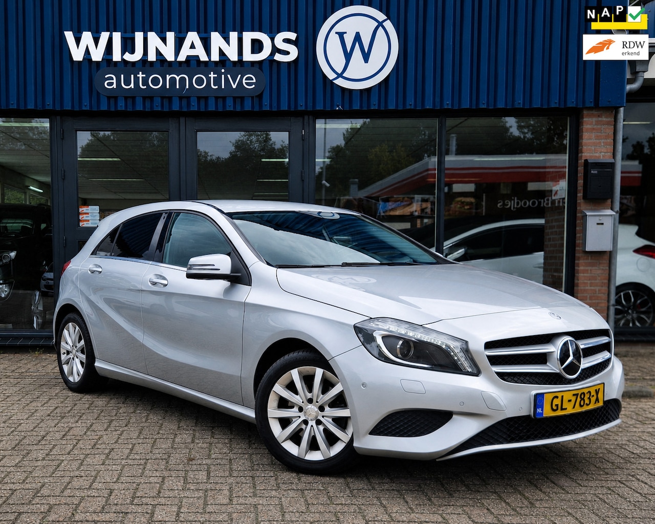 Mercedes-Benz A-klasse - 180 Ambition Automaat Led Cruise Netjes - AutoWereld.nl