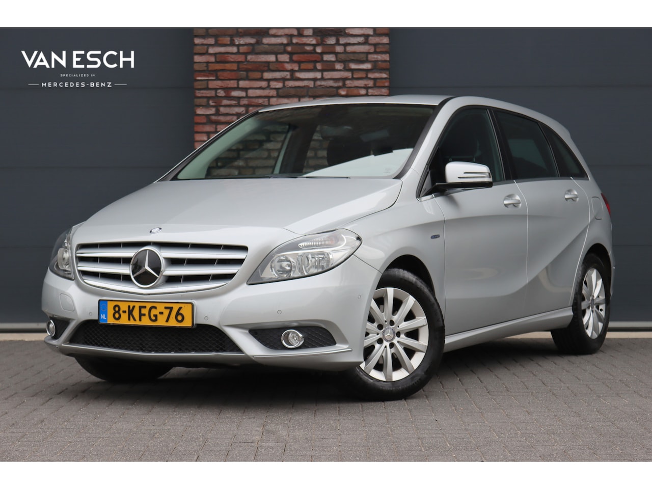 Mercedes-Benz B-klasse - 180 Ambition | Automaat | Stoelverwarming | Zitcomfortpakket | Parkeersensoren | Licht- en - AutoWereld.nl