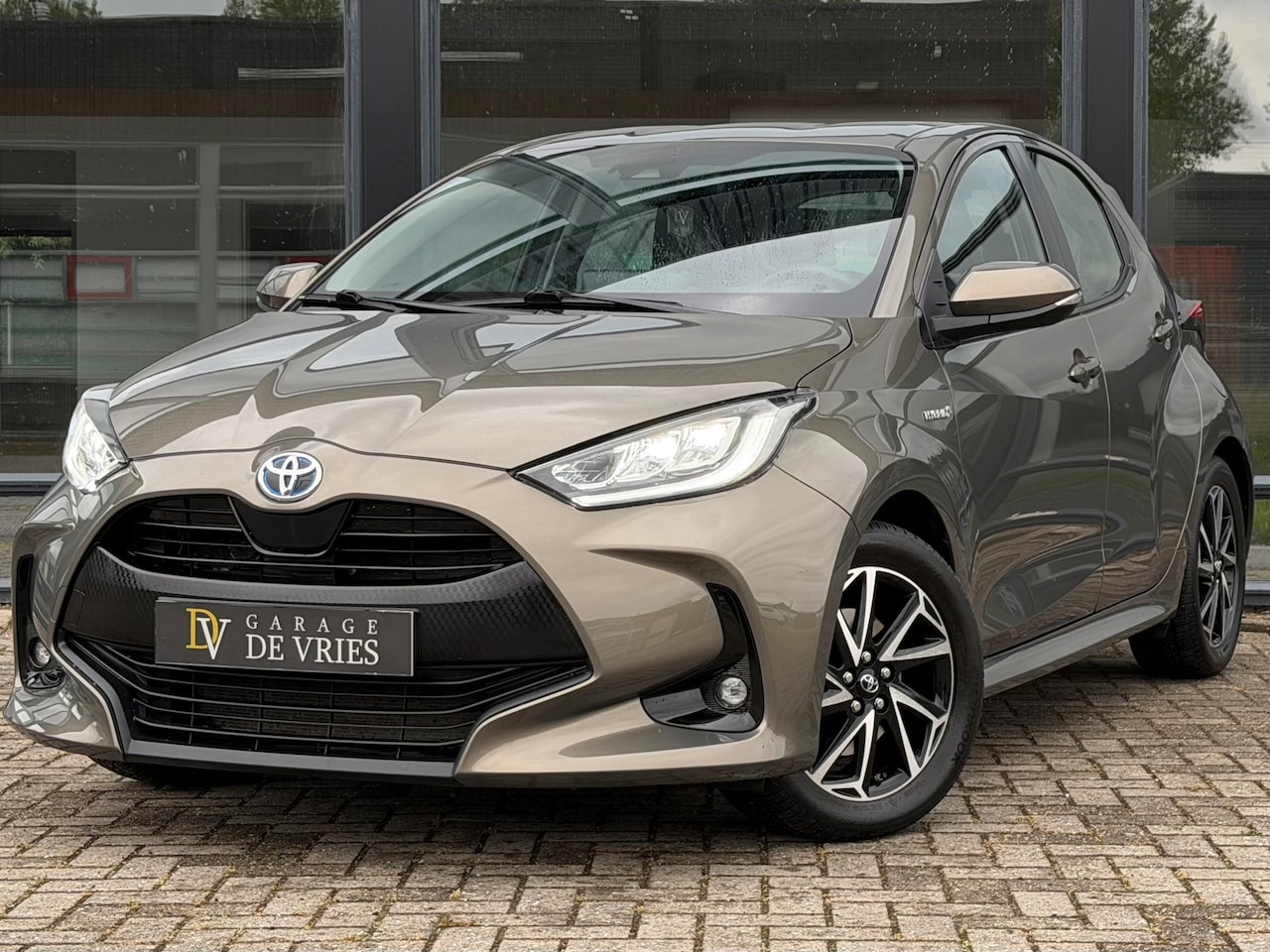 Toyota Yaris - 1.5 Hybrid Dynamic ACC Camera Orig NL 1e Eigenaar 10 Jaar Toyota Garantie - AutoWereld.nl