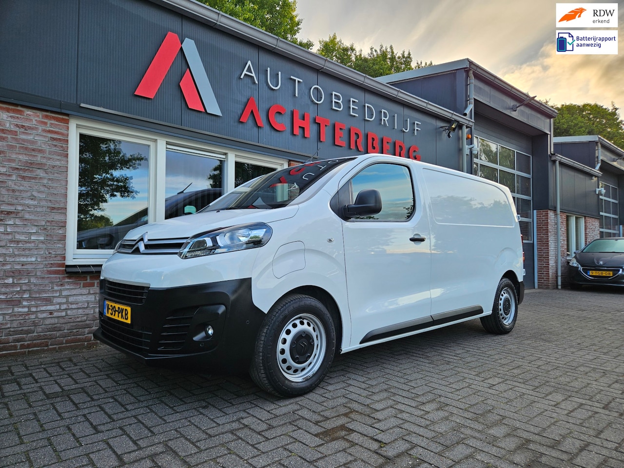 Citroën ë-Jumpy - Driver M 75 kWh Volledig Elektrisch! Actieradius 300KM! Carplay! Long Range! Navigatie! - AutoWereld.nl