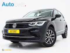 Volkswagen Tiguan - 1.4 TSI eHybrid Elegance | Panoramadak | Adaptive Cruise | Dodehoekdetectie | Virtual | LE