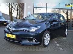 Toyota Auris - 1.2T Aspiration Navi Lmv Trekhaak