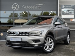 Volkswagen Tiguan - 1.4 TSI 4Motion Highline Pano | Cam | Trekhaak