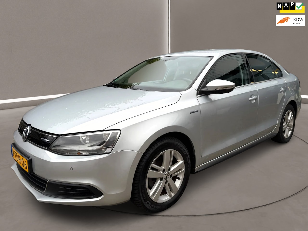 Volkswagen Jetta - 1.4 TSI Hybrid Comfortline 150 Pk Automaat Airco Navi Pdc 165 dkm Nap - AutoWereld.nl