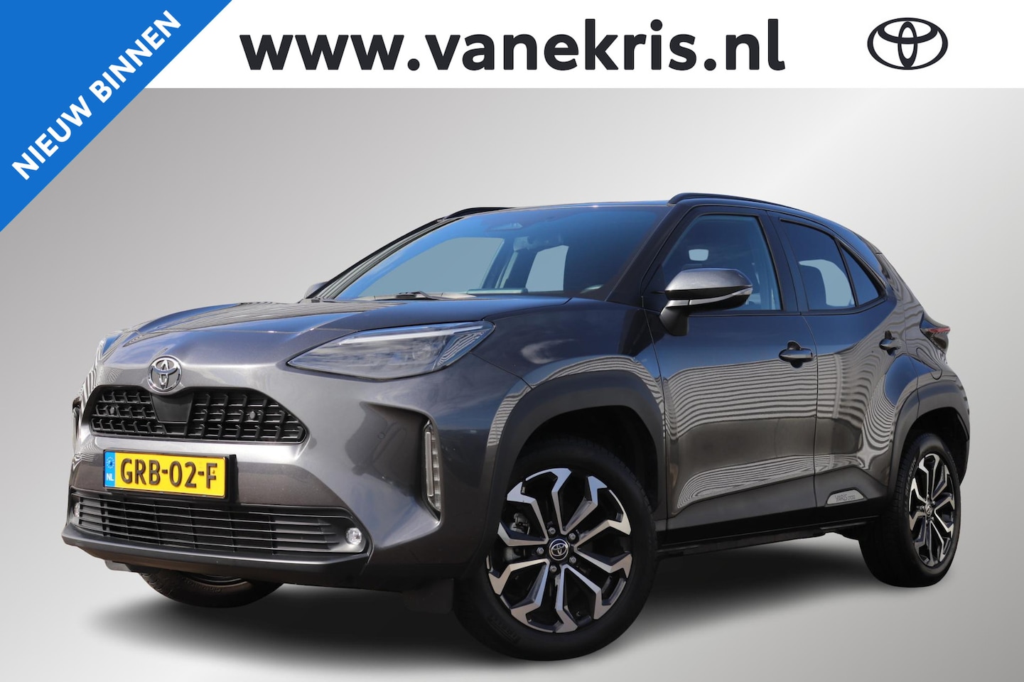 Toyota Yaris Cross - 1.5 Hybrid 130 First Edition Limited, BSM, Parkeersensoren, Stuur en Stoelverwarming! - AutoWereld.nl