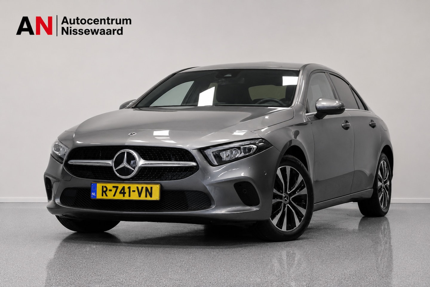 Mercedes-Benz A-klasse - 250 e Business Line |Carplay|Trekhaak| - AutoWereld.nl
