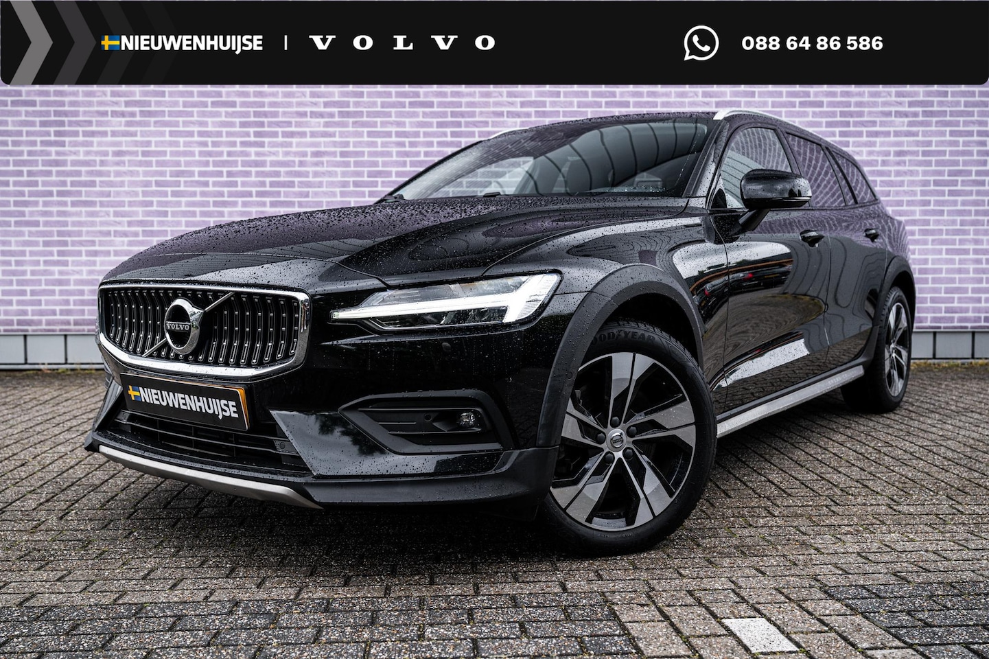 Volvo V60 Cross Country - 2.0 B5 AWD Pro | Achteruitrijcamera | Parkeersensoren | Lederen Bekleding | Parkeerverwarm - AutoWereld.nl