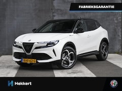 Alfa Romeo Junior - Sport Speciale 1.2 Turbo Hybrid 145pk Automaat TECHNO-PACK | 18''LM | DODE HOEK | STOELVER