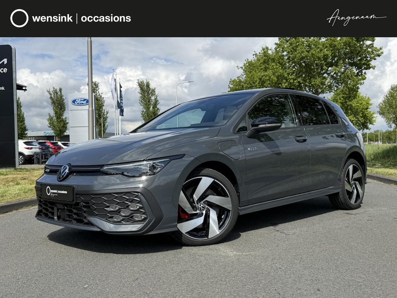 Volkswagen Golf - 1.5 eHybrid GTE | Fabrieksgarantie | Panoramadak | Trekhaak | Stoelverwarming + verkoeling - AutoWereld.nl