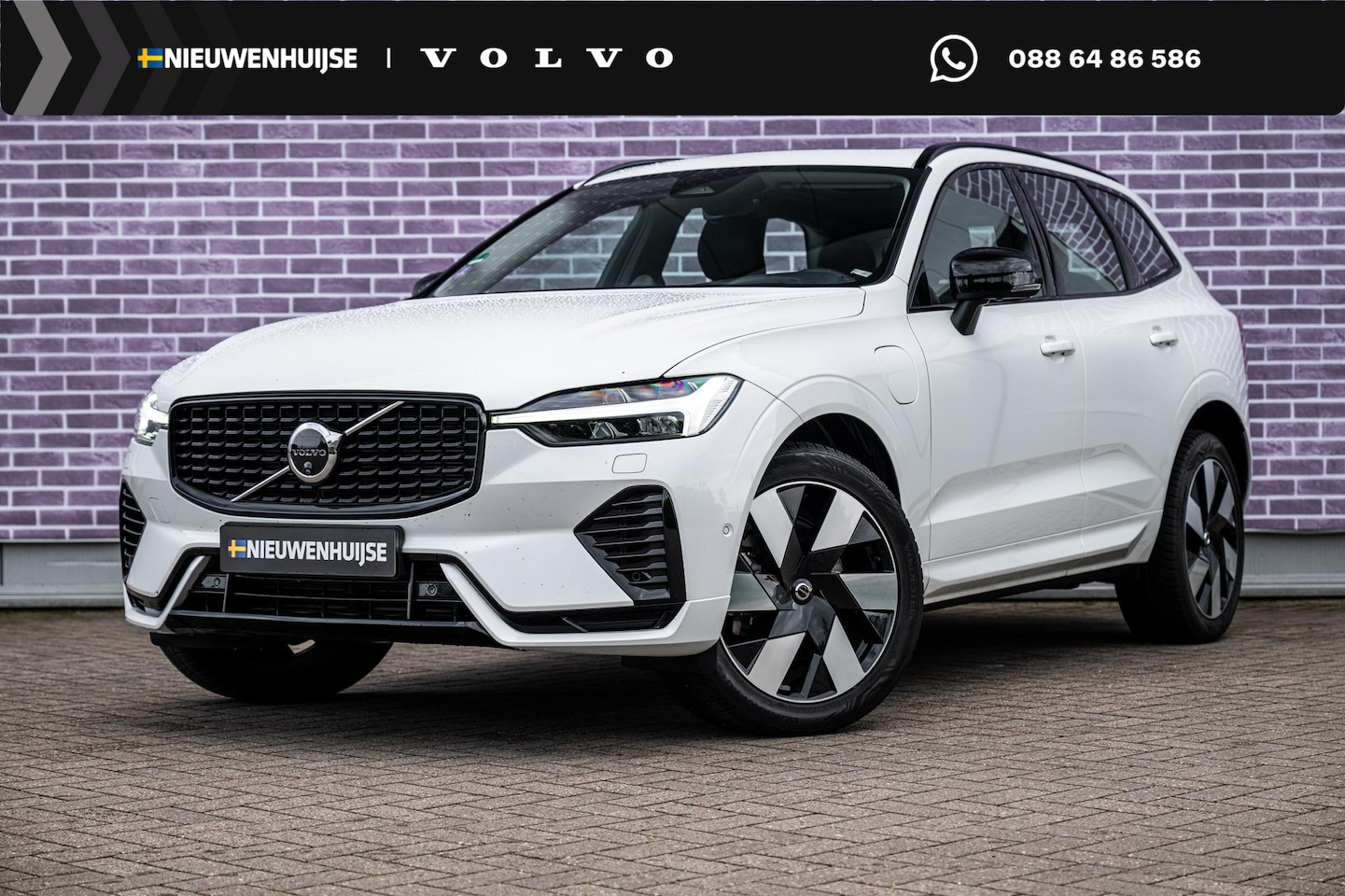 Volvo XC60 - 2.0 T6 Plug-in hybrid AWD Ultimate Dark | Trekhaak | Luchtvering | 360° Camera | Bowers & - AutoWereld.nl