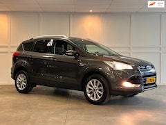 Ford Kuga - 1.5 Titanium / Navi / Cruise / Trekhaak / Camera / Stoelverwarming