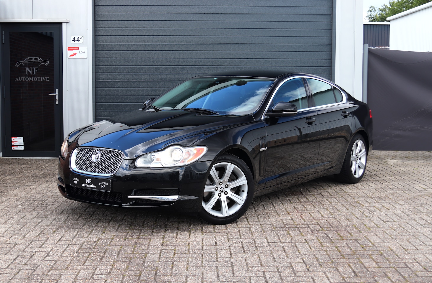 Jaguar XF - 3.0 V6 Luxury XF X250 3.0 V6 Luxury - NL auto - Historie! - AutoWereld.nl