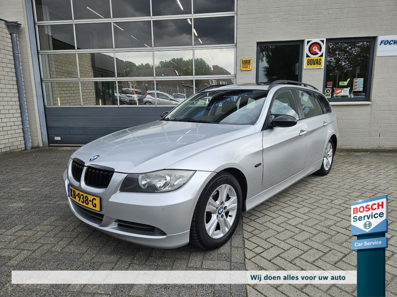 BMW 3-serie Touring - (e90) 320i High Executive Automaat - AutoWereld.nl