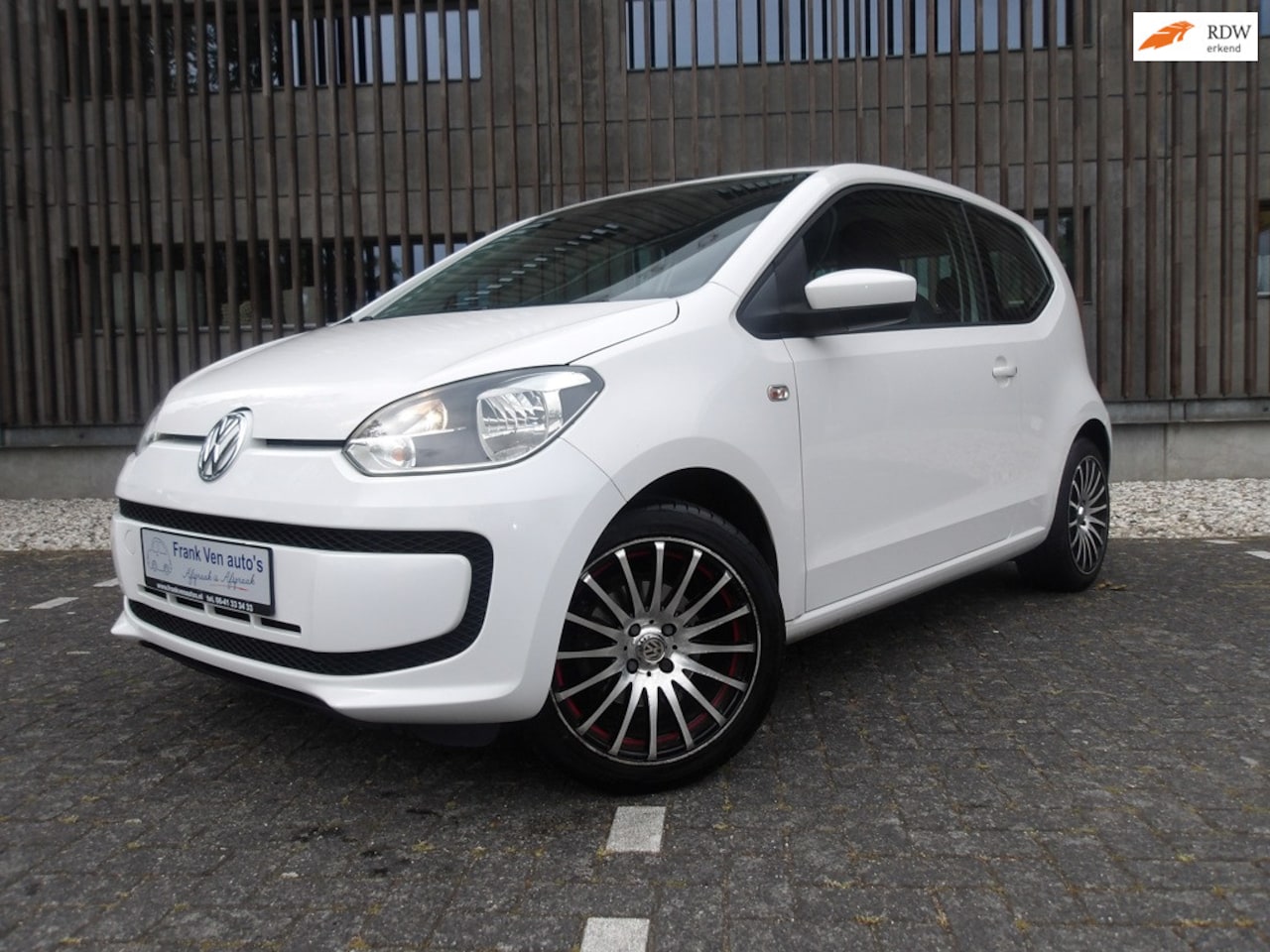 Volkswagen Up! - 1.0 move up!/16inch LM velgen/oh beurt en APK/audio met AUX/RDW tellerrapport, boekjes, 2 - AutoWereld.nl