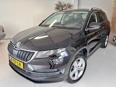 Skoda Karoq - 1.5 TSI ACT BUSINESS, AUTOMAAT, CARPLAY, ACC, PDC V + A, ETC