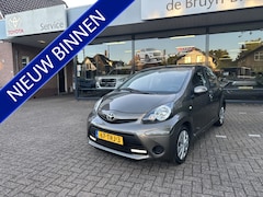 Toyota Aygo - 1.0 VVT-i Aspiration automaat / slechts 55.000 km / facelift model / origineel Nederlandse
