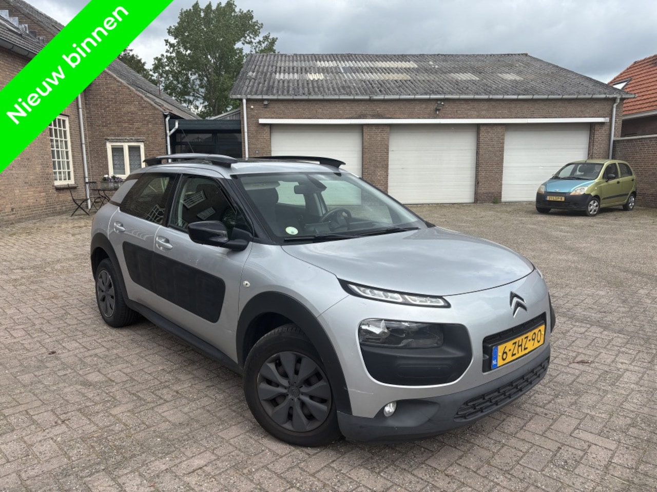 Citroën C4 Cactus - 1.6 HDI Pano|Navi|Camera|Clima|Cruise - AutoWereld.nl