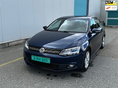 Volkswagen Jetta - 1.2 TSI Comfortline | NW APK | Airco |Trekhaak |Dealer Onderhouden