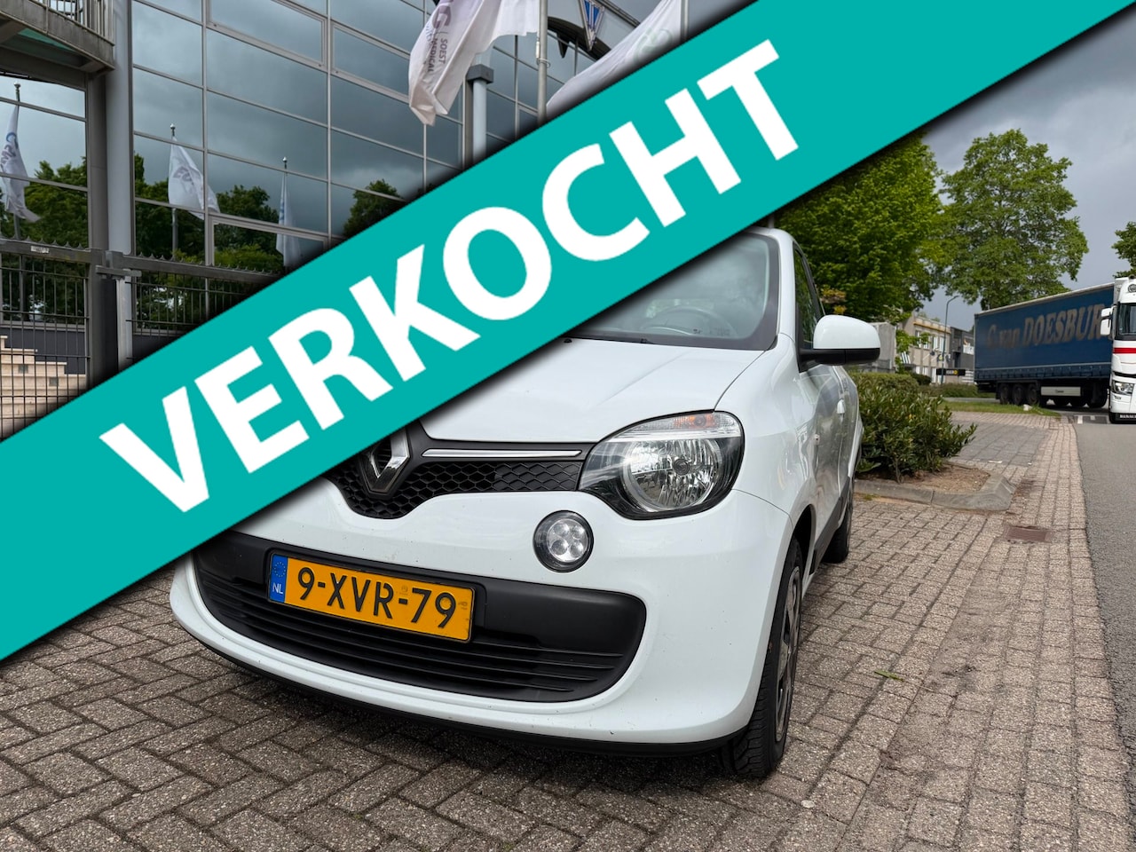 Renault Twingo - 1.0 SCe Expression 1.0 SCe Expression,airco,cruisecontrol,118000 km - AutoWereld.nl